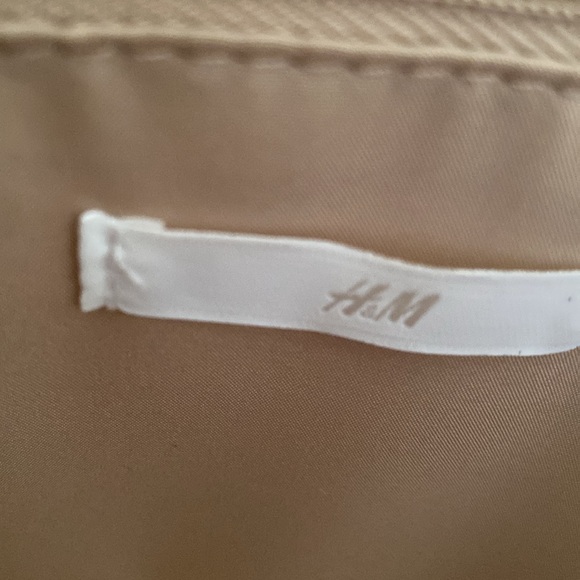 NEW H&M Jaquard Weave Shopper Tote Bag
HOST PICK - Picture 8 of 9